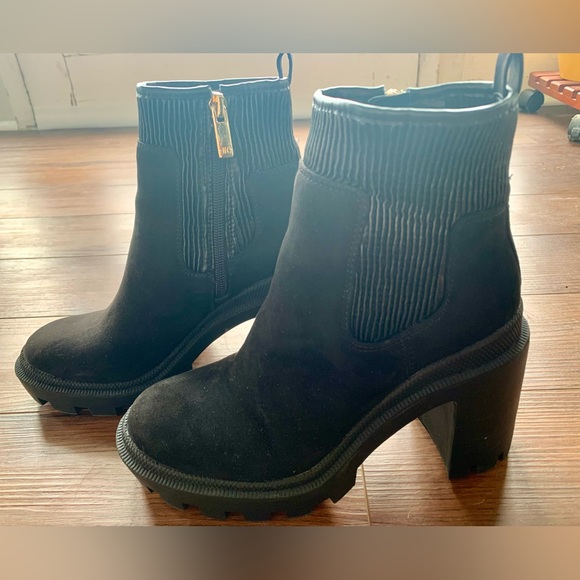JLO Ankle boots, size 6 - Picture 11 of 13